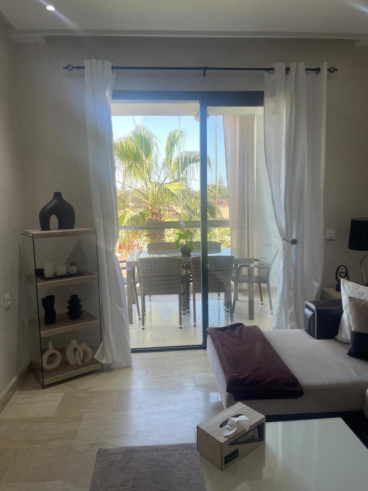 Appartement Hivernage With A Pool
