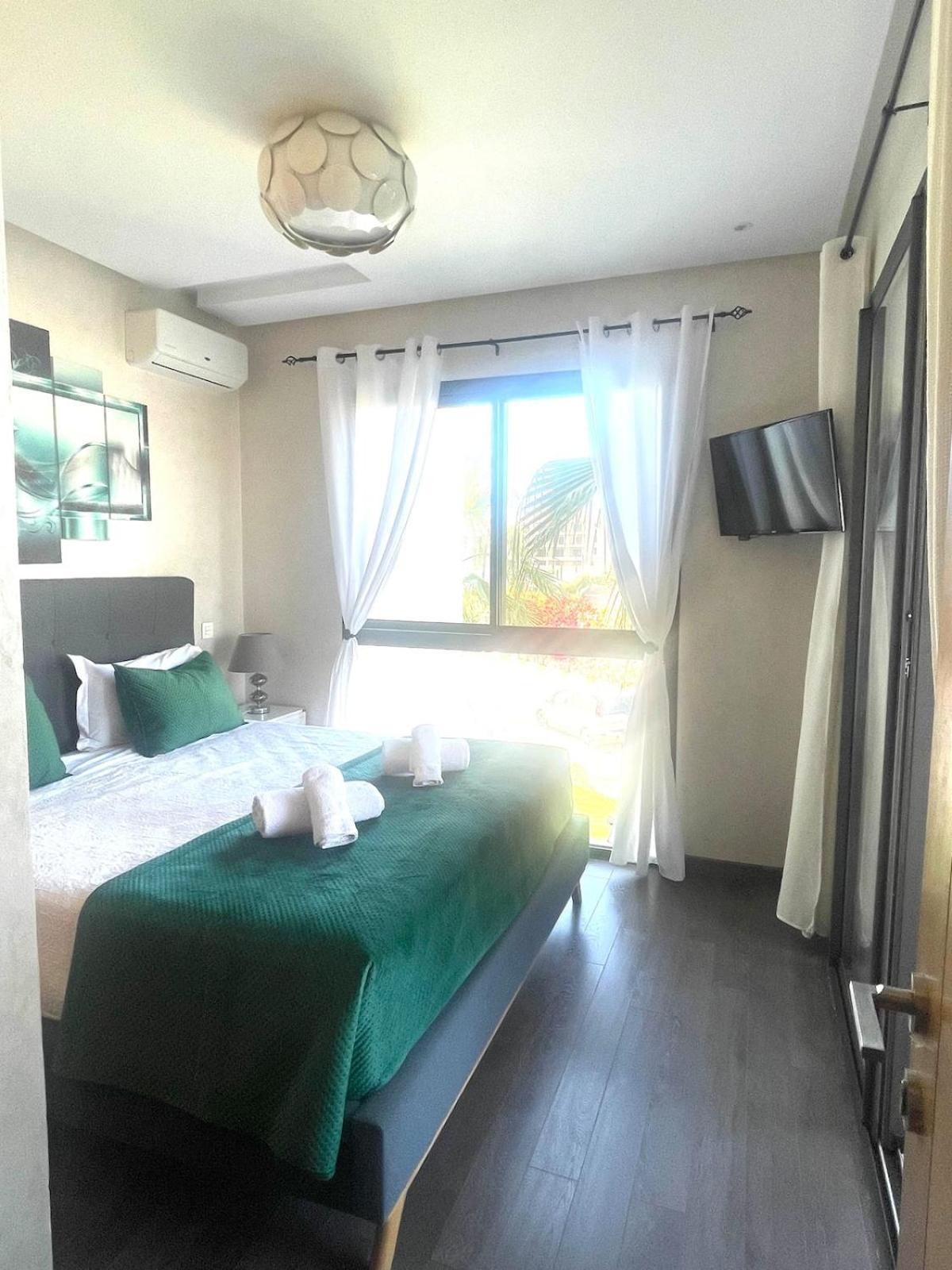 Appartement Hivernage With A Pool *